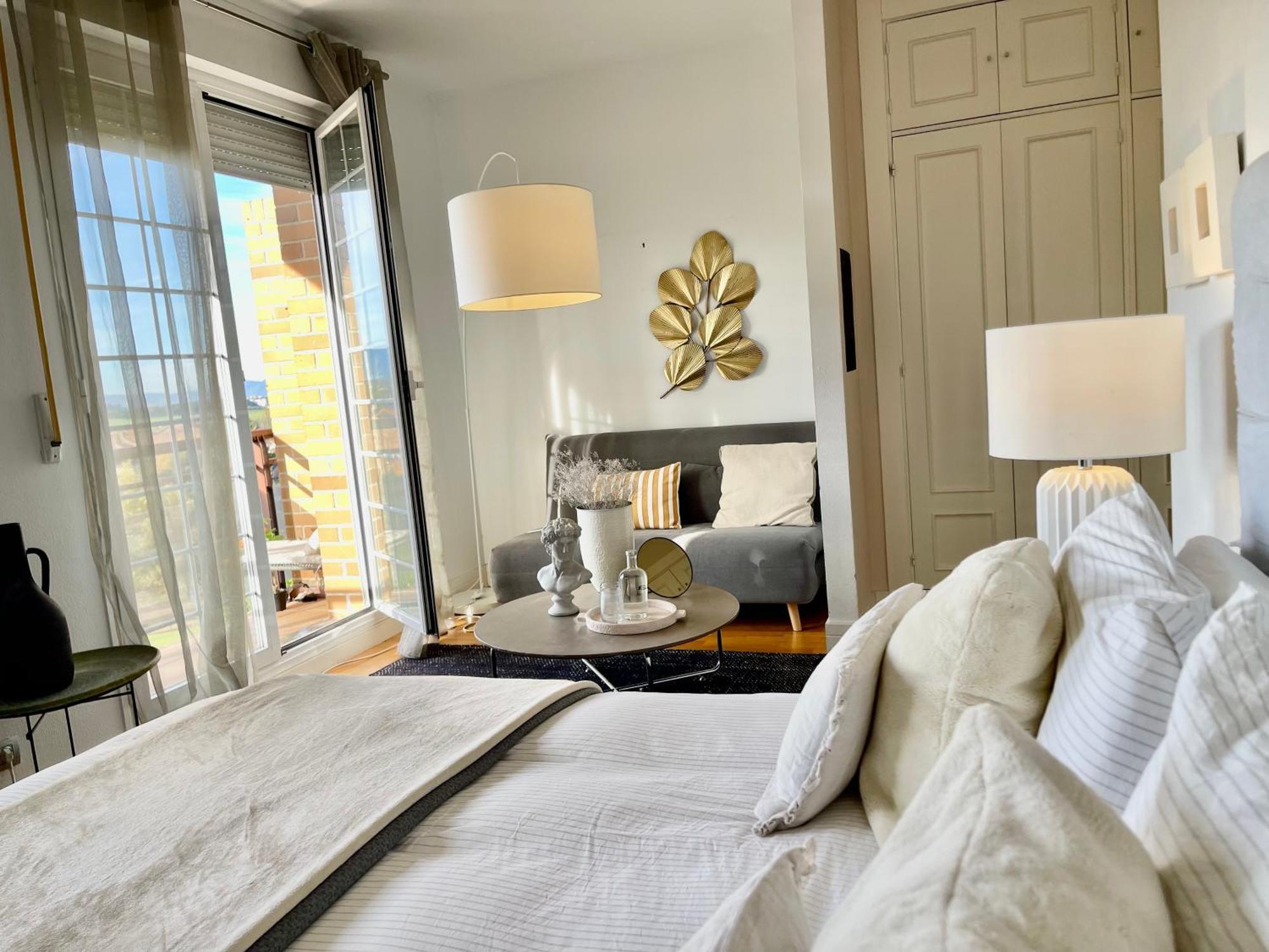 Estilosa Casa Golf Suites Gorraiz Buitenkant foto