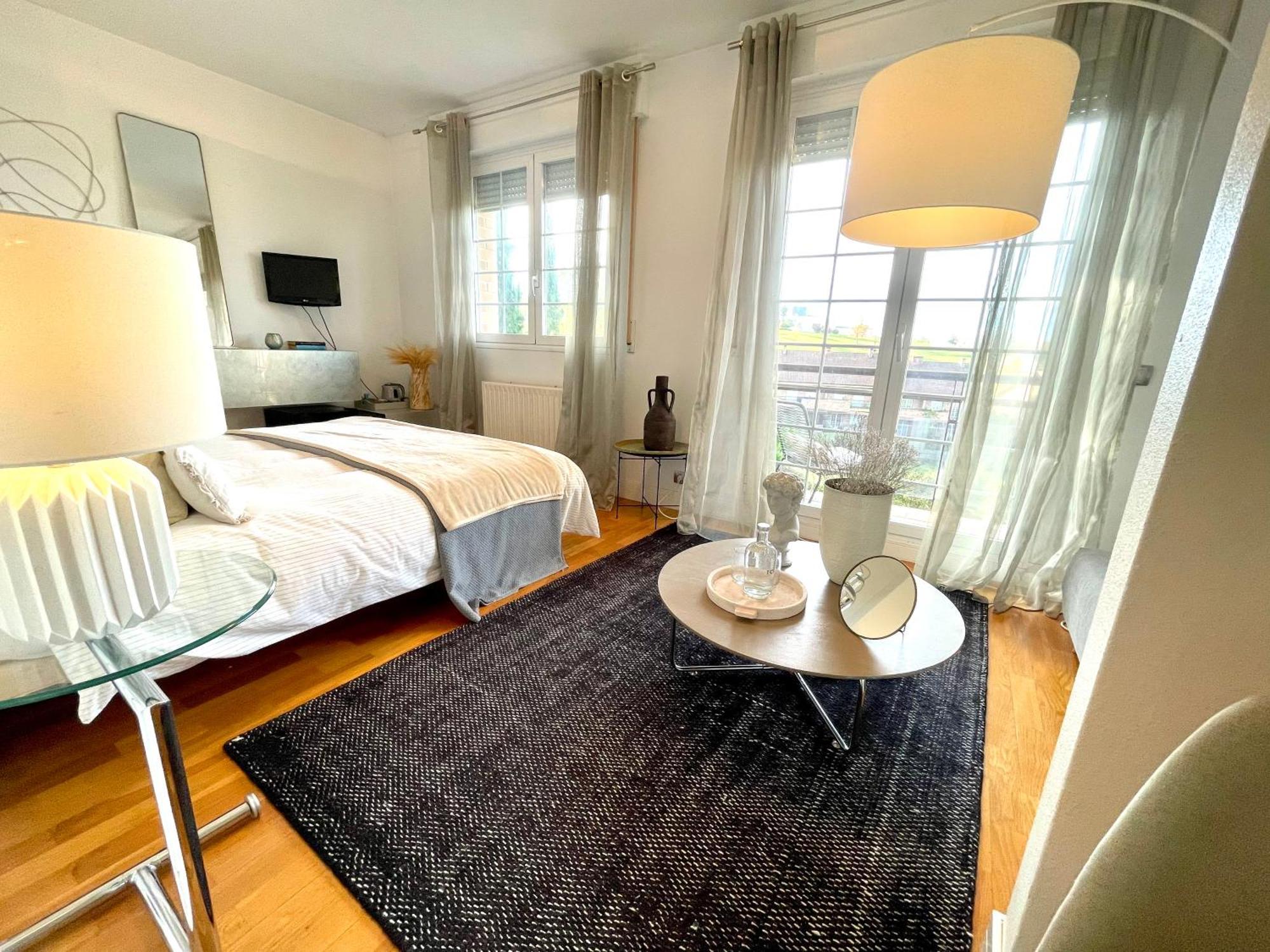 Estilosa Casa Golf Suites Gorraiz Buitenkant foto