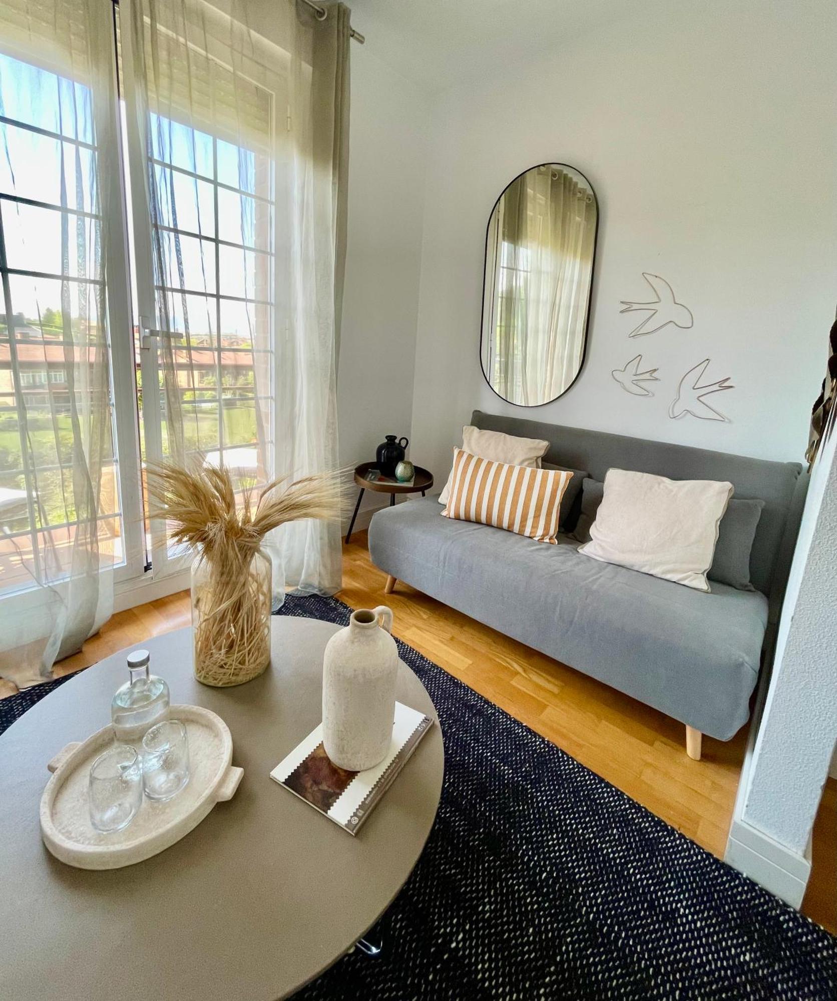Estilosa Casa Golf Suites Gorraiz Buitenkant foto