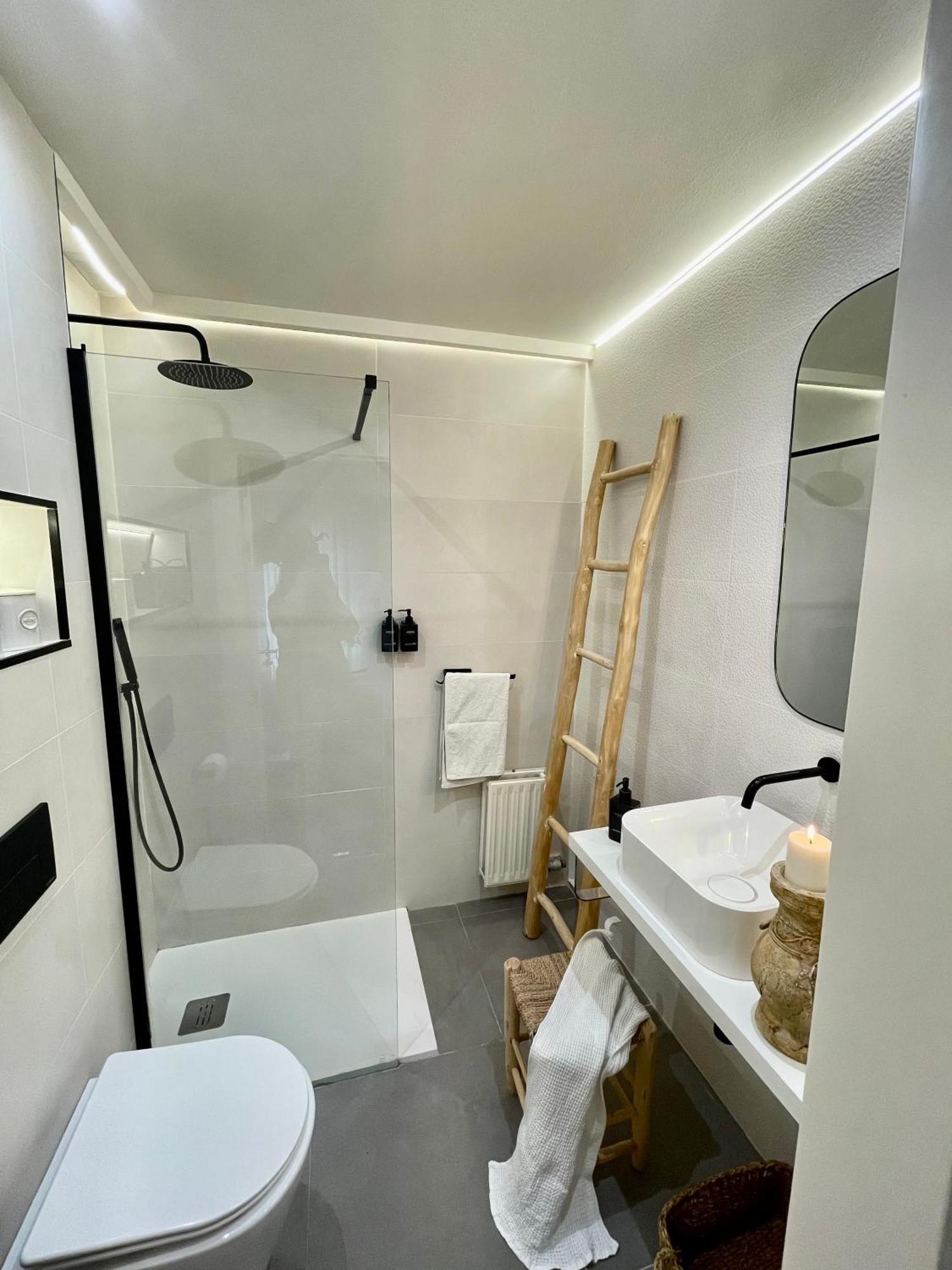 Estilosa Casa Golf Suites Gorraiz Buitenkant foto